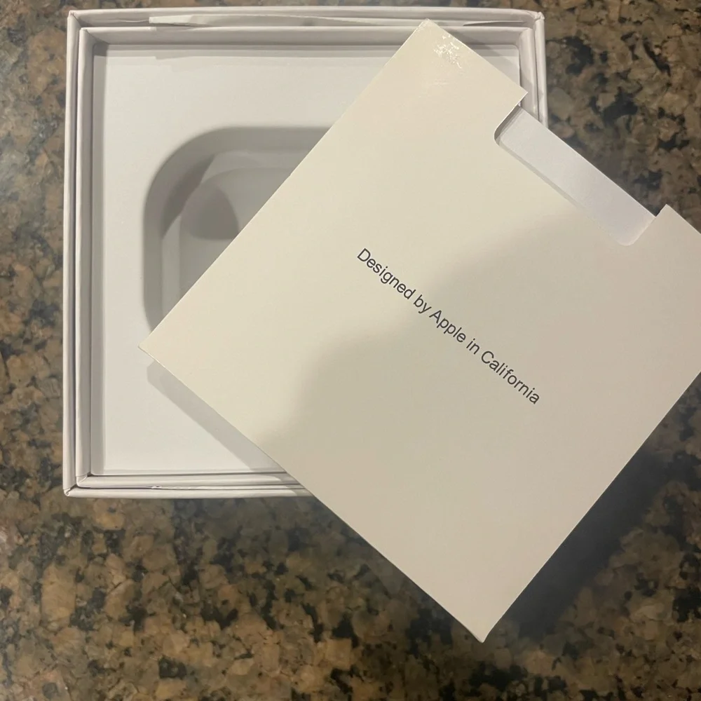 Apple White Generation 2 Pros AirPods